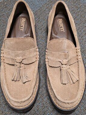 Born Capri Tassel Suede Platform Loafers Taupe Chunky Lug Sole Size 7 NWOT